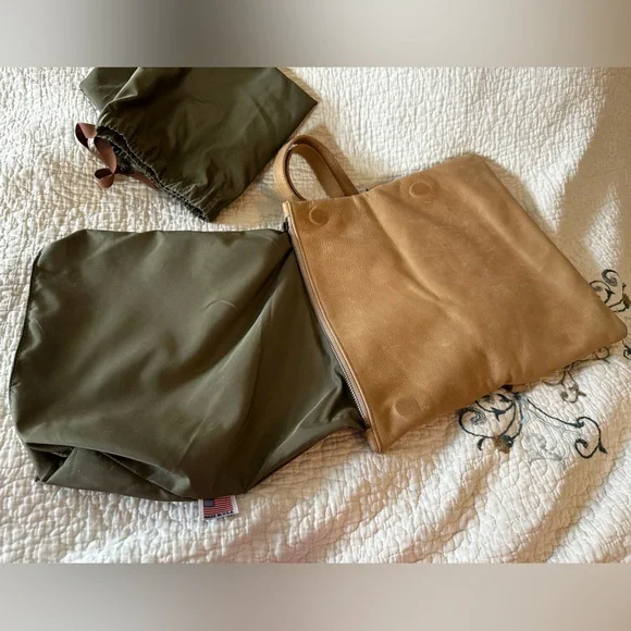 Authentic Brynn Capella Jenne Foldover Crossbody - tan (Gold Dust) MADE IN USA - Picture 9 of 16